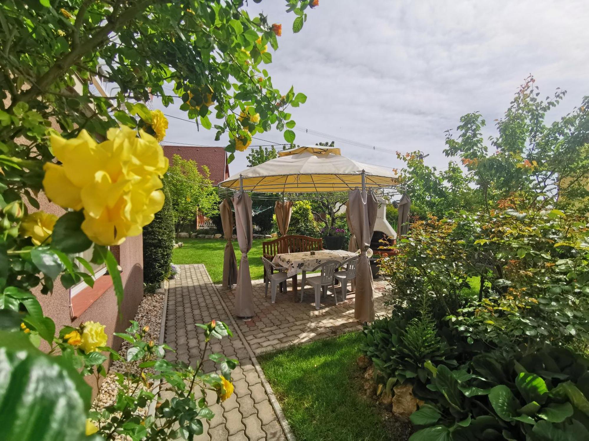 Landhaus Forras Balatonfured Exterior photo